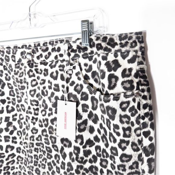 NWT Good American Leopard Print Fringe Hem White Black Jean Skirt Size 18 - Picture 3 of 12